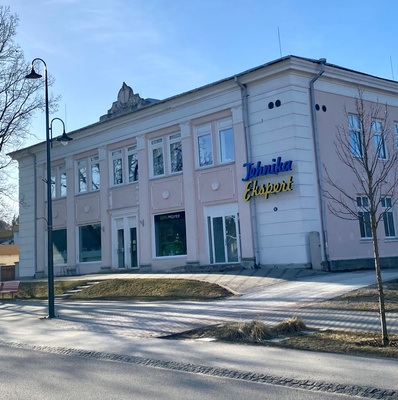 Elva Tarbijate Kooperatiivi Elva kaubamaja välisvaade. rephoto