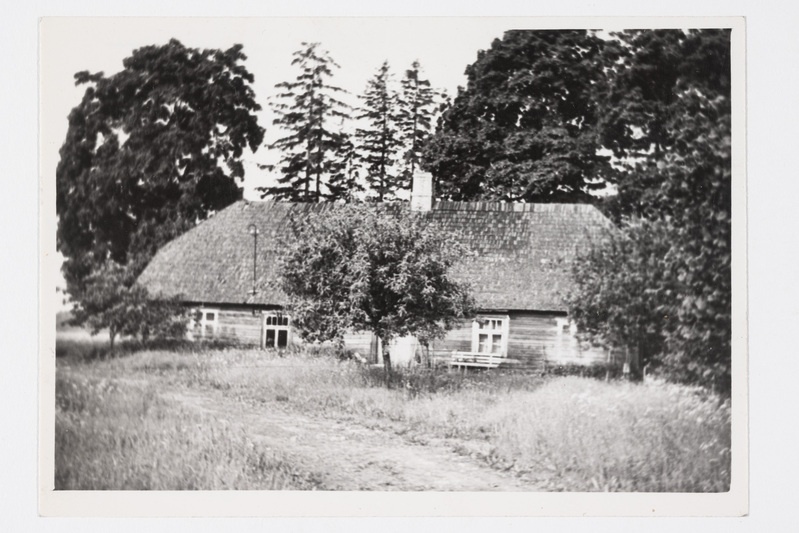 Põua karjamõis Suigu külas Tammiste, nüüd Tori vallas