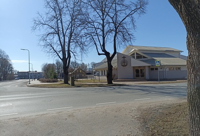 värvifoto Paide Pärnu ja Vaksali tänava nurk 1995 rephoto