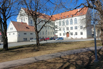 Tallinn, koolihoone Ristiku tänav nr. 69. rephoto