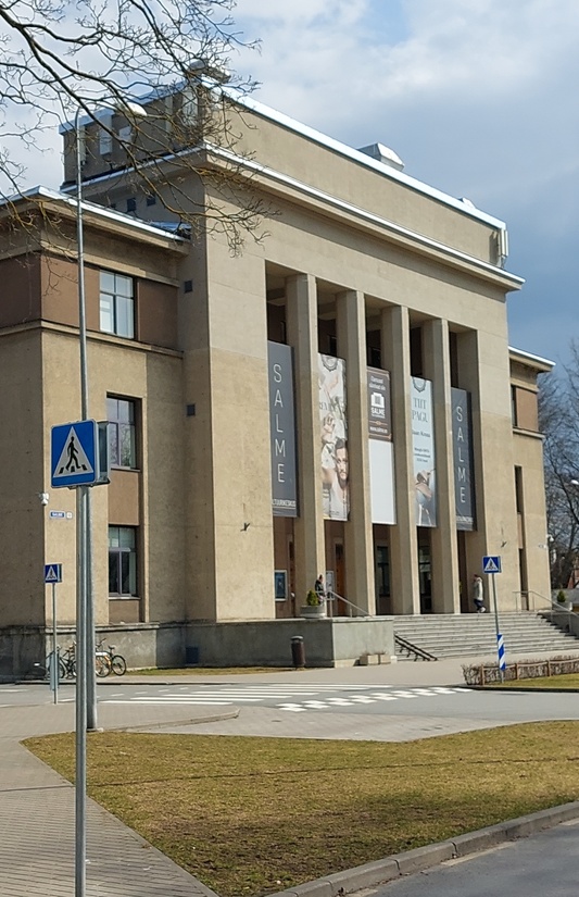 J. Tombi nimelise Kultuuripalee välisvaade. rephoto
