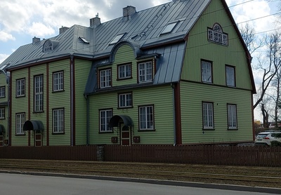 Railway residential building in Tallinn Kopli 9a. Arh. Karl Burman, 1926 rephoto