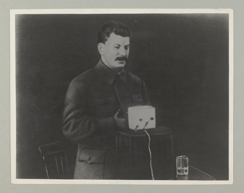 J.V.Stalin II Nõukogude konverentsil vannet andmas.