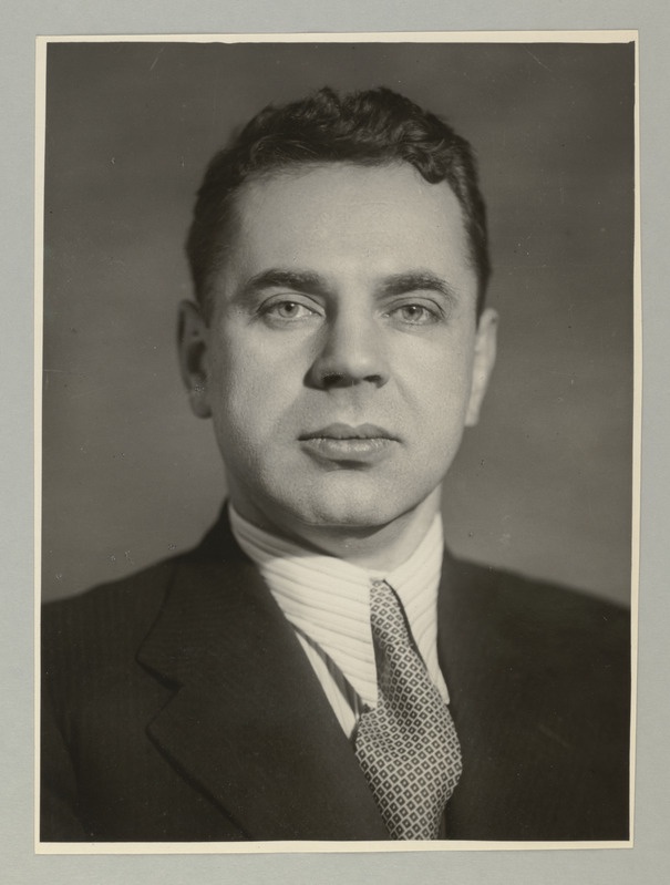 Seeria: "Nõukogude Liidu valitsuse juhid, ÜK(b)P KK sekretärid ja ÜLKNÜ ning ÜAÜKN juhid". Portree: ÜLKNÜ KK sekretär N.A.Mihhailov.