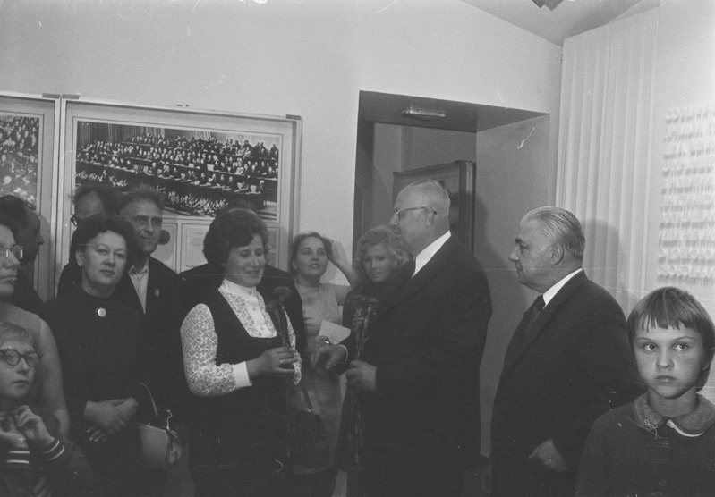 Ajaloomuuseumi näitus Moskvas NSVL Revolutsioonimuuseumis. Avamine