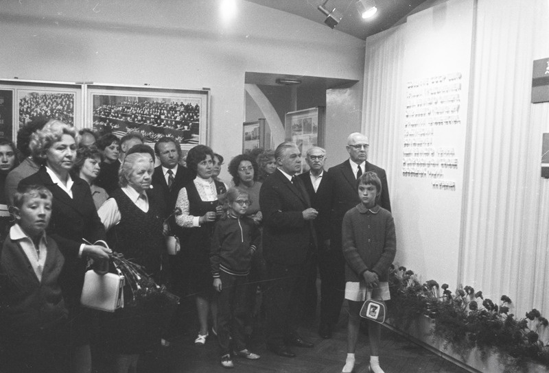 Ajaloomuuseumi näitus Moskvas NSVL Revolutsioonimuuseumis. Avamine