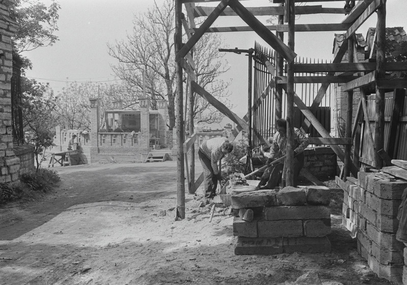 Tallinn. Maarjamäe lossi ehitustööd.