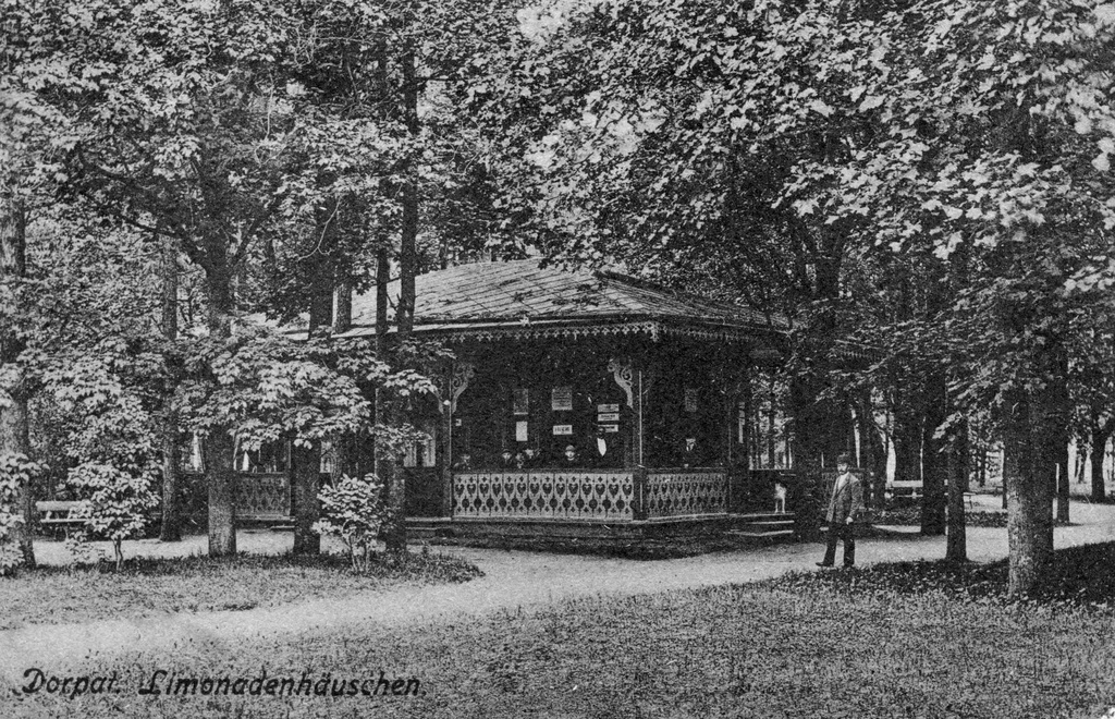 Limonaadimajake Toomemäel.  Tartu, 1900-1917.