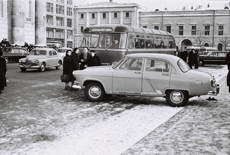 Negatiiv. Moskva tänavavaade