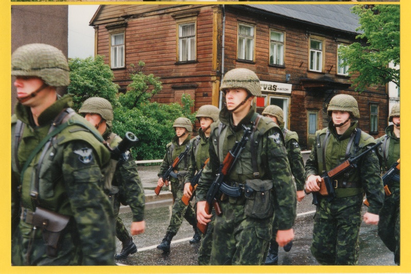 Foto. Võidupüha paraad 1994