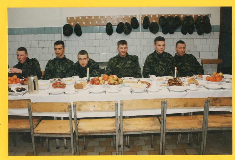 Foto. Jõulud kasarmus 1994
