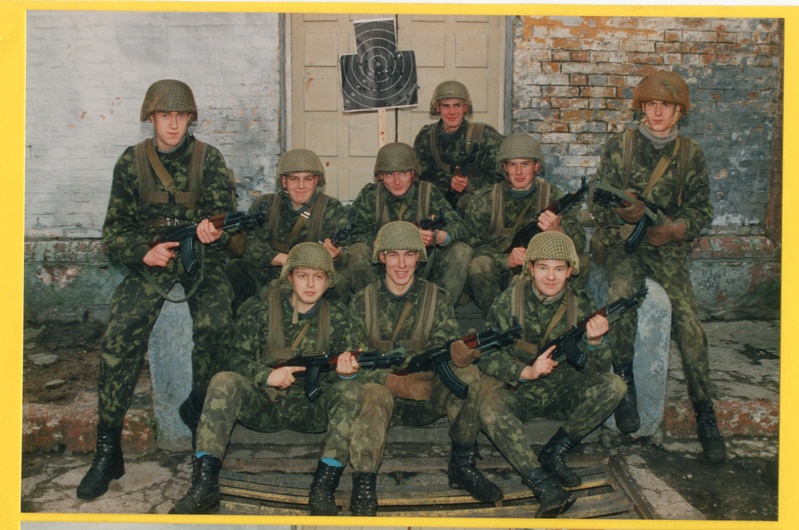 Foto. Ajateenijad 1994