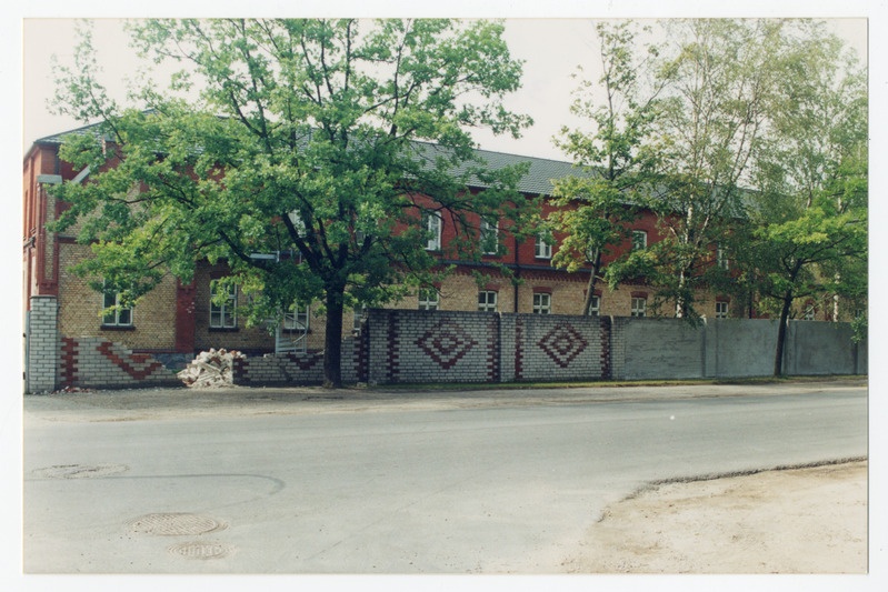 Foto albumis. Värava ehitamine