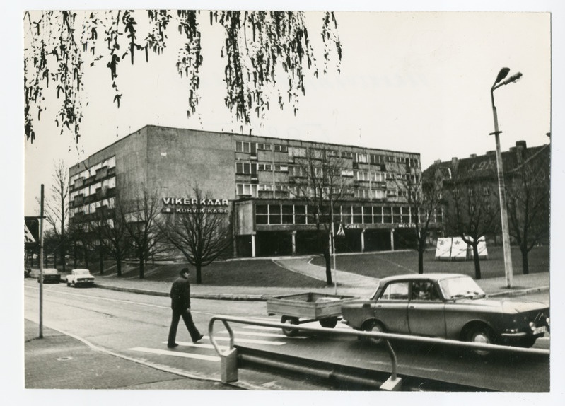 Foto. Kohvik "Vikerkaar" Pärnus, Vee tänaval. 1980ndad.