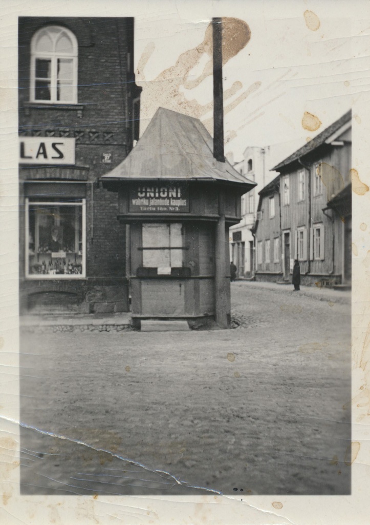 foto Viljandi, Lossi ja Tartu tn nurk, kiosk Union u 1930