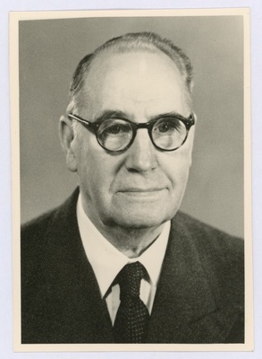 Hugo Kaho portree  similar photo