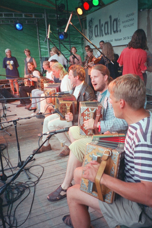 Folkmuusika festival. Esineb ansambel Untsakad.