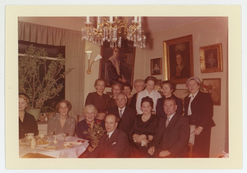 Aino Suitsu 80. sünnipäeva tähistamine tema kodus, 1964