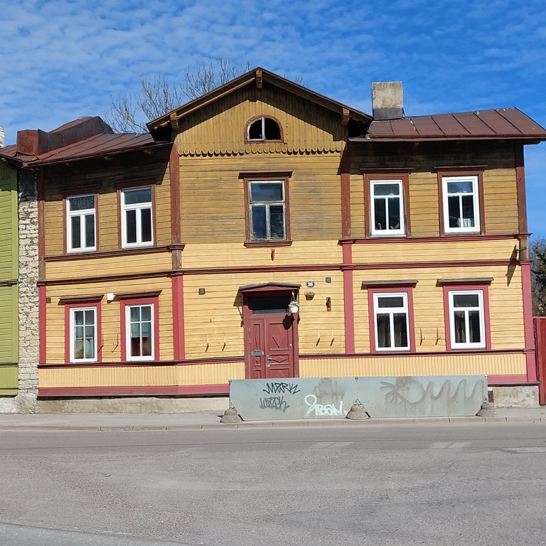 The house where Juhan Sütiste Harju county lived from 1938 to 1945 Tallinn Vabriku 36 rephoto