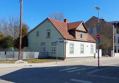 View of the building J. Nikonov Street 36, where in 1902 M.I. lived. Kalin. rephoto