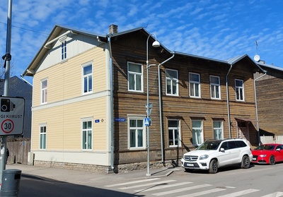 View of the building J. Nikonov Street 32. rephoto