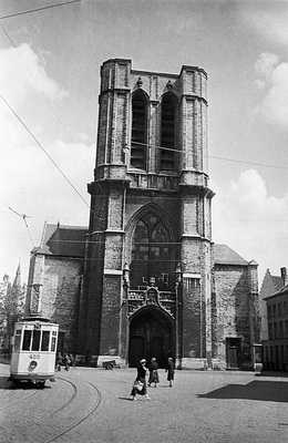 Tram at Saint Michaels Church, Ghent, Belgium (7829486962) - A tram at the church of St. Michael in Ghent. 
En spårvagn vid kyrkan Saint-Michel (Sint-Michielskerk) i Gent. 
Location: Gent (Gand), Oost-Vlaanderen, Belgium, België
Photograph by: Berit Wallenberg 
Date: 28.06.1934
Format: Film
Persistent URL: kmb.raa.se/cocoon/bild/show-image.html?id=16001000100444

Read more about the photo database (in english): www.kms.raa.se/cocoon/bild/about.html  duplicate photo