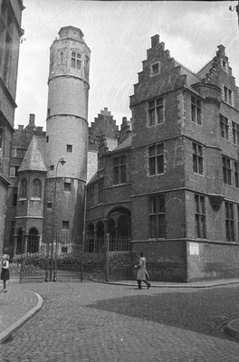 Gent  duplicate photo