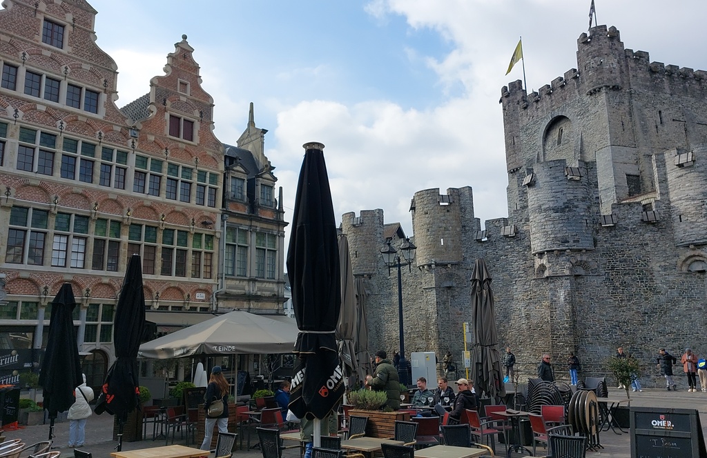 Place Saint Pharailde, Ghent, Belgium rephoto