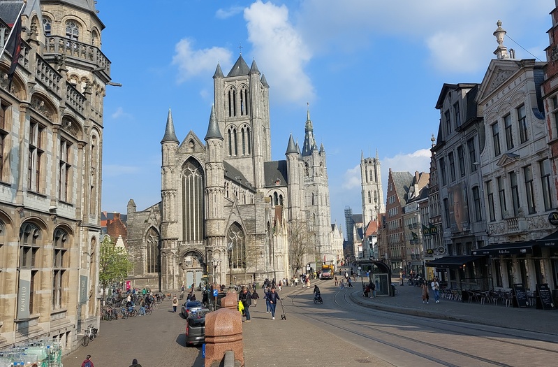 Saint-Nicolase kiriku ning St-Bavoni katedraali vaated rephoto