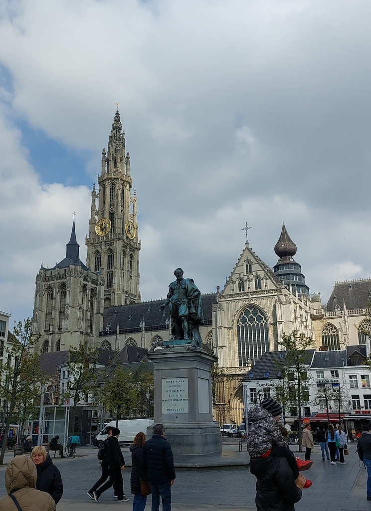 Antuérpia, Bélgica, inicio do Sec. XX, Place Verte, Cathédrale et Statue Rubens, Arquivo de Villa Maria, Angra do Heroísmo, Açores. - lang rephoto