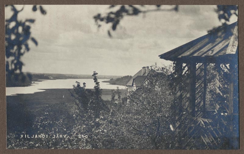 foto albumis, Viljandi, paviljon, järveäärne, järv, taga G. Rosenbergi maja, u 1920, foto J. Riet