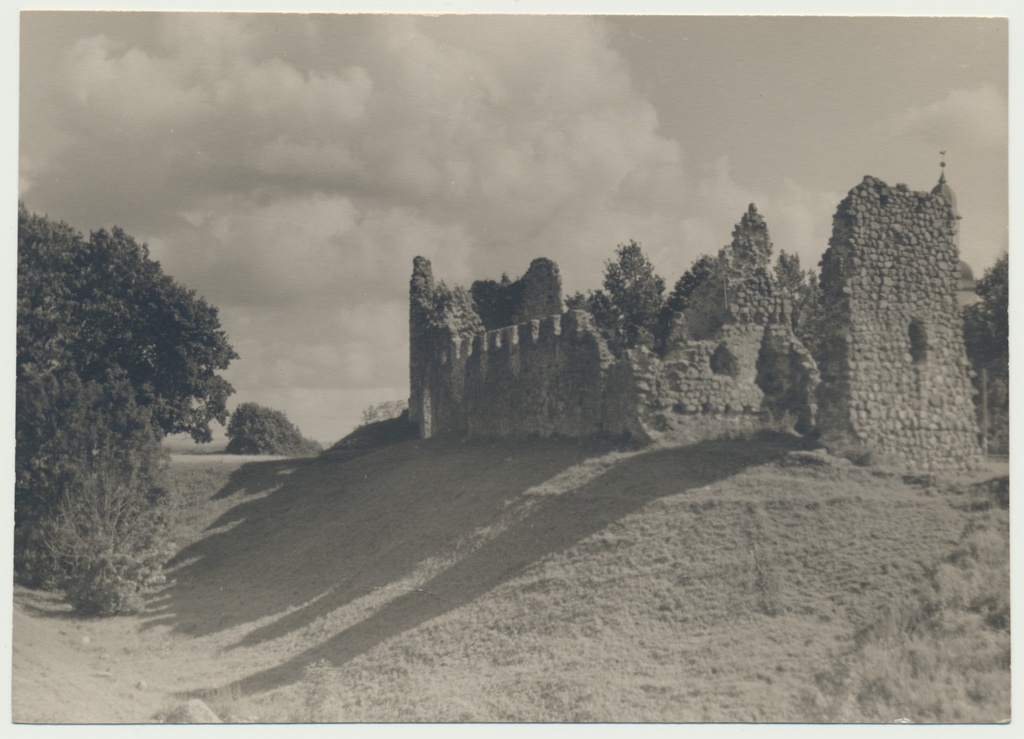 foto Viljandimaa, Karksi lossivaremed u 1965 F A.Kiisla
