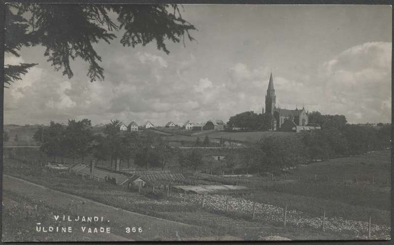 fotopostkaart, Viljandi, Valuoja org (Väiketiik), Pauluse kirik, u 1925, foto J. Riet