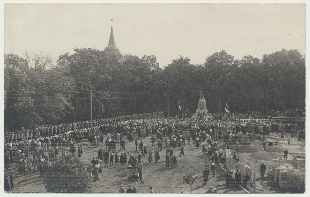 foto, Viljandi, Vabadussõjas langenute mälestussammas, avamine, 1926