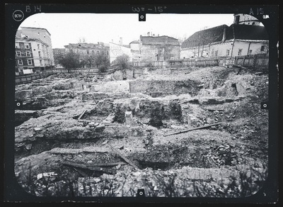 Tallinn. Kvartal nr 37. Ehitusarheoloogia. Harju tänava stereofotogramm-meetriline mõõdistamine.  similar photo