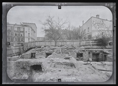 Tallinn. Kvartal nr 37. Ehitusarheoloogia. Harju tänava stereofotogramm-meetriline mõõdistamine.  similar photo