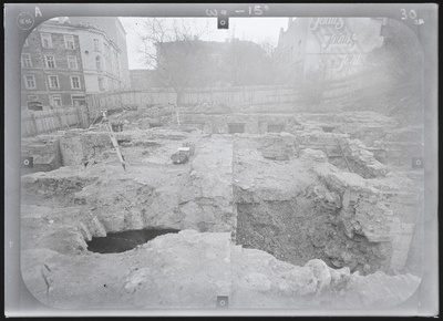 Tallinn. Kvartal nr 37. Ehitusarheoloogia. Harju tänava stereofotogramm-meetriline mõõdistamine.  similar photo