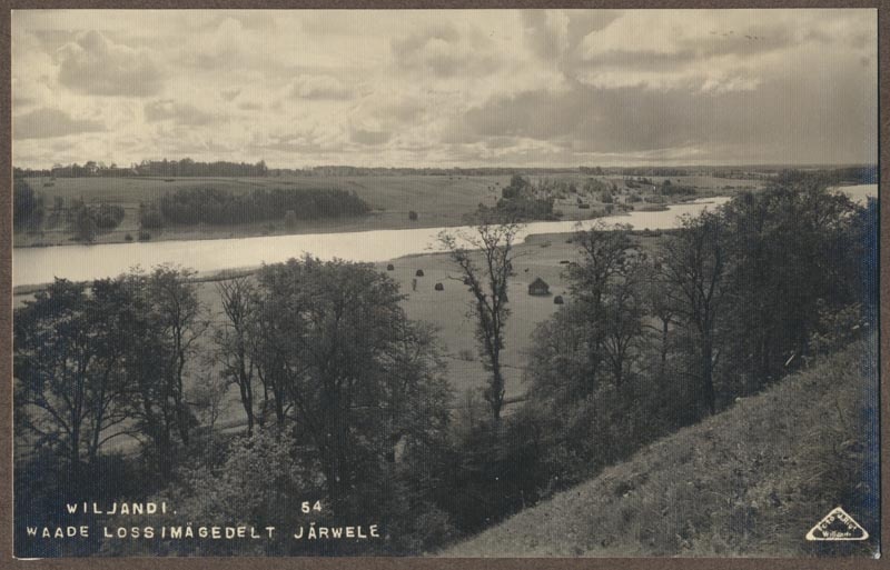 foto albumis, Viljandi, järv ümbrusega lossimägedest, u 1920, foto J. Riet