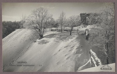 foto albumis, Viljandi, lossimäed, Kaevumägi, talv, u 1935, foto J. Riet  duplicate photo