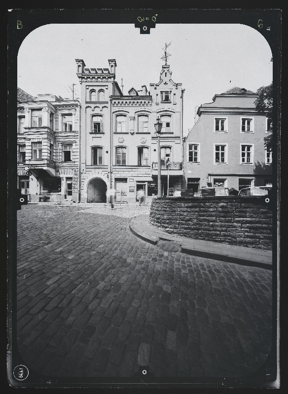 Tallinn, Pikk tn 35, 37. Fassaadide stereofotogramm-meetriline mõõdistamine.