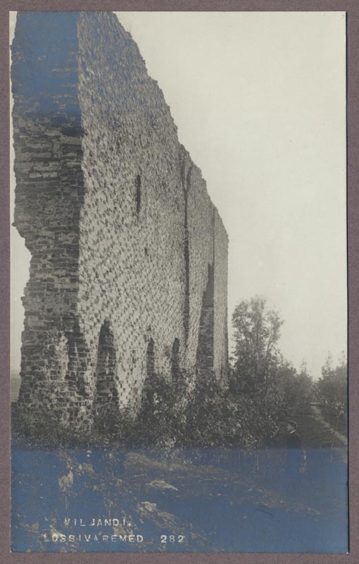 foto albumis, Viljandi, Suurmüür, u 1915, foto J. Riet