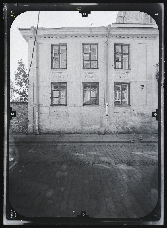 Tallinn, Uus tn 10. Elamu Uus t.10 fassaad. Stereofotogramm-meetriline mõõdistamine.