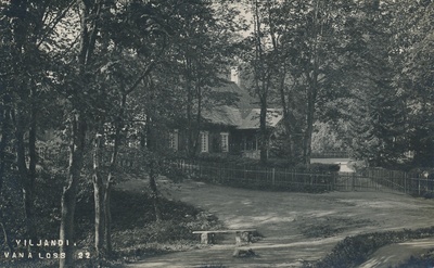 foto, Viljandi mõis, vana peahoone (Vana loss, I Kirsimägi)), u 1905 foto J. Riet  duplicate photo