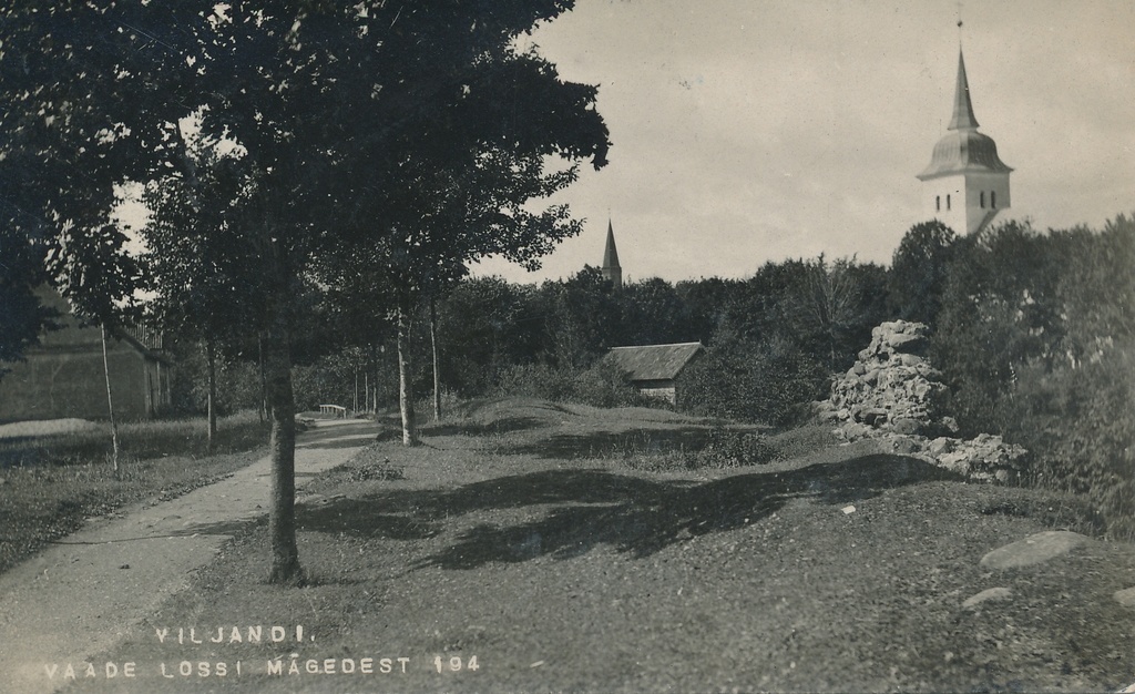 foto Viljandi lossimäed, I Kirsimägi