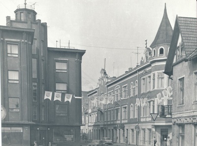 foto, Viljandi, Tartu ja Lossi (Kingissepa) tn ristmik, 1983, K. Kuusk  duplicate photo