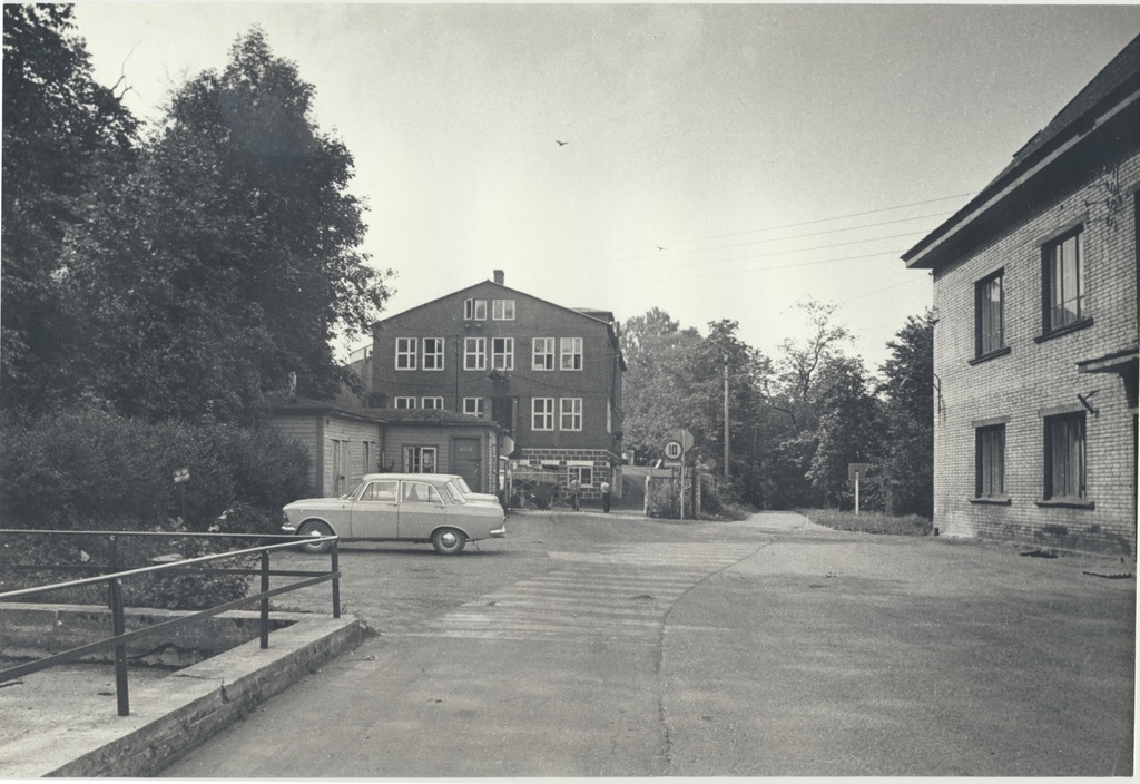 foto, Talleks'i Viljandi tsehh, 1983, foto K. Kuusk