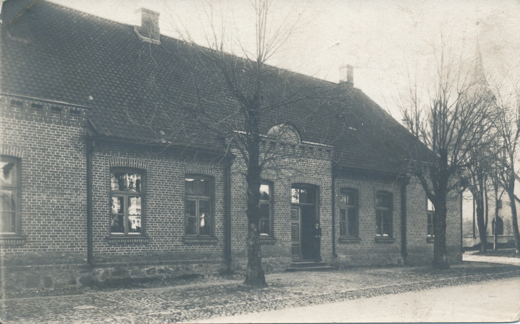 foto Viljandi Jaani kogudus, pastoraat (Pikk tn 8) u 1910 foto Christin