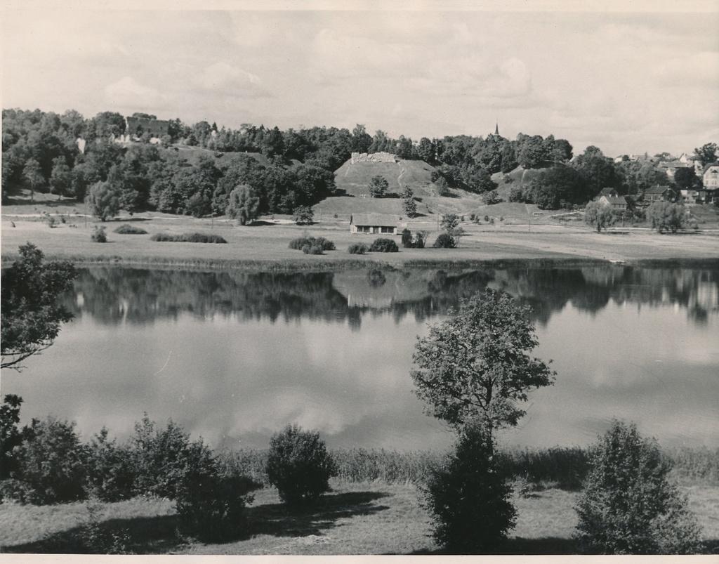 foto, Viljandi, lossimäed, järv, linn, u 1959, foto A. Kiisla