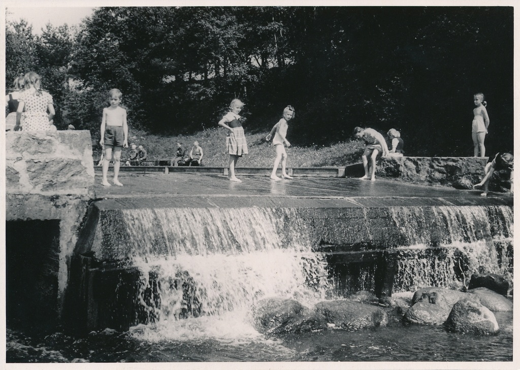 foto, Viljandi, Uueveski basseinid, u 1960, foto A. Kiisla