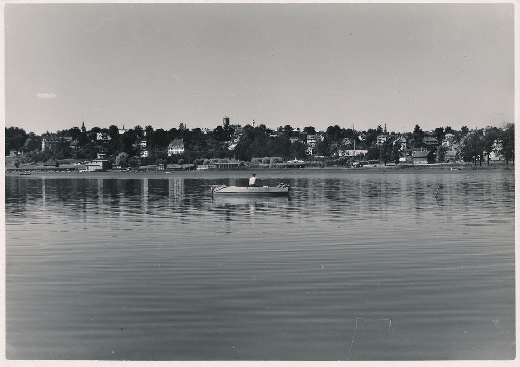 foto, Viljandi, järv, linn, kalamees, u 1960, foto A. Hunt
